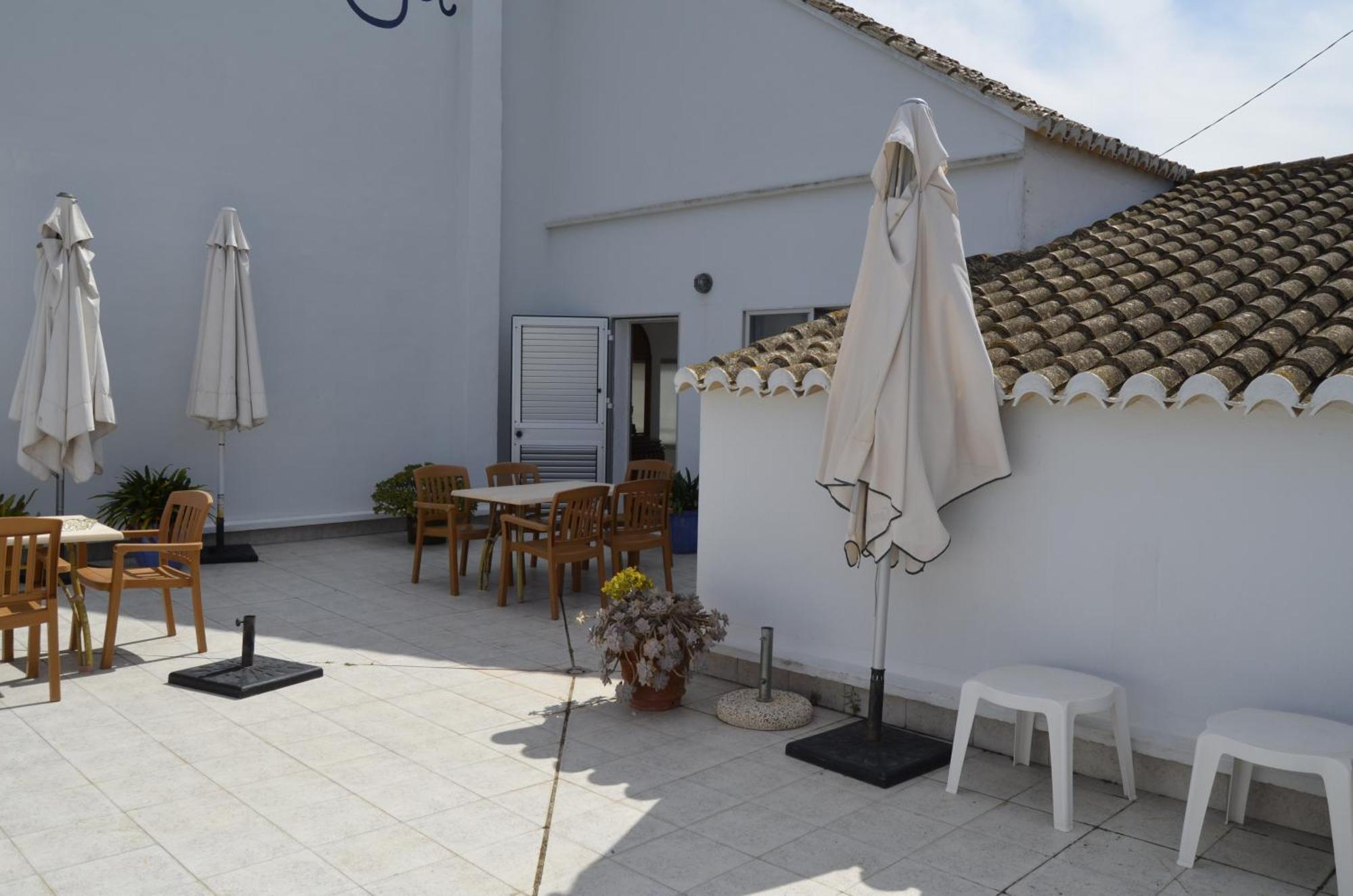 Hostal Blayet Valencia Exterior photo